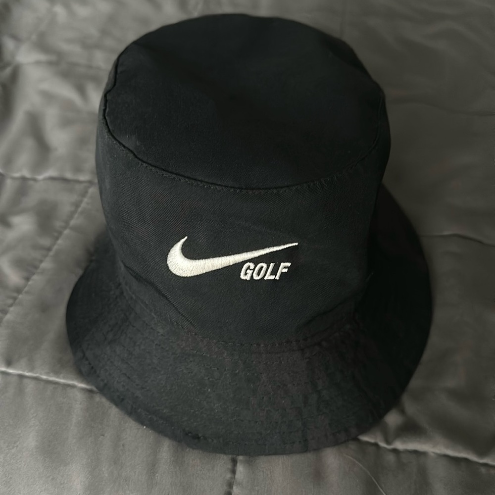 Nike golf bucket hat